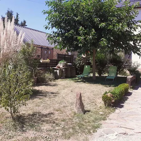 D'hôtes Coeur De Bastié Et Ranch Du Lévézou Bed & Breakfast 3*