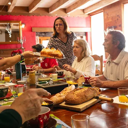 D'hôtes Coeur De Bastié Et Ranch Du Lévézou 3* Trémouilles
