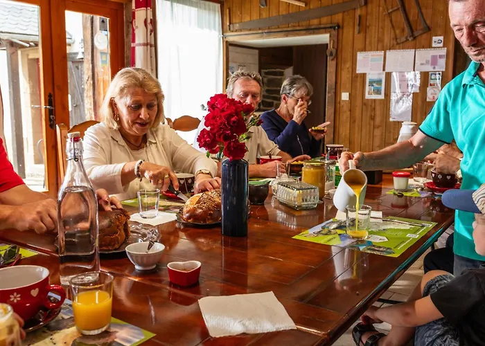 D'hôtes Coeur De Bastié Et Ranch Du Lévézou Trémouilles