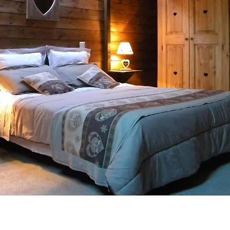 לינה וארוחת בוקר D'hotes Coeur De Bastie Et Ranch Du Levezou *