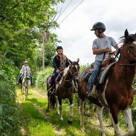 D'hotes Coeur De Bastie Et Ranch Du Levezou