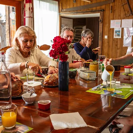 D'hotes Coeur De Bastie Et Ranch Du Levezou Trémouilles