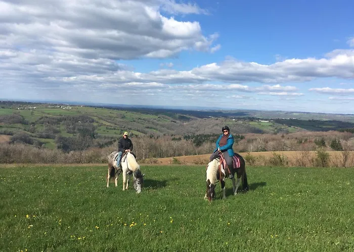 D'hotes Coeur De Bastie Et Ranch Du Levezou Frühstückspension