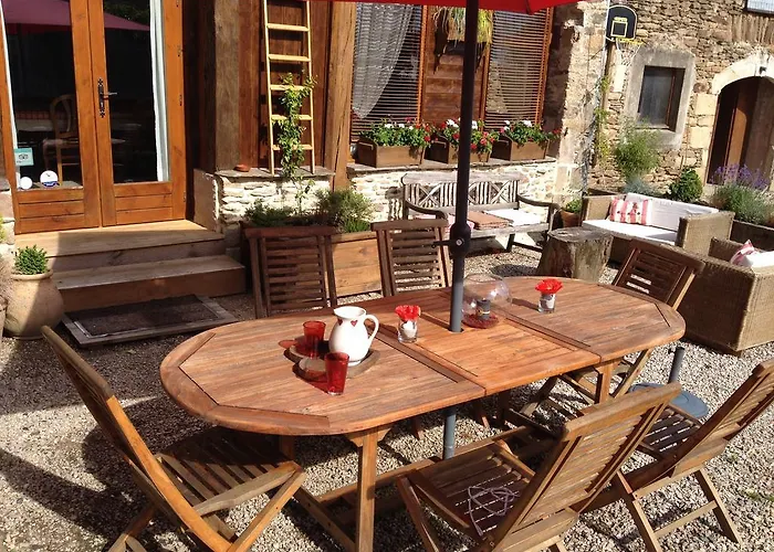 Frühstückspension D'hotes Coeur De Bastie Et Ranch Du Levezou