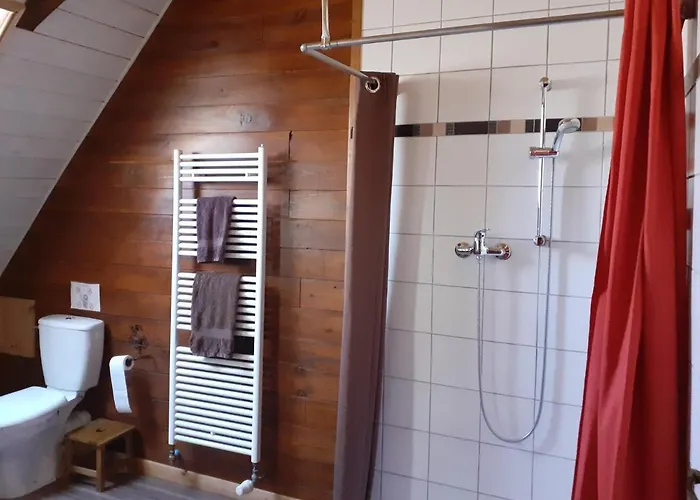 Frühstückspension D'hotes Coeur De Bastie Et Ranch Du Levezou 3*