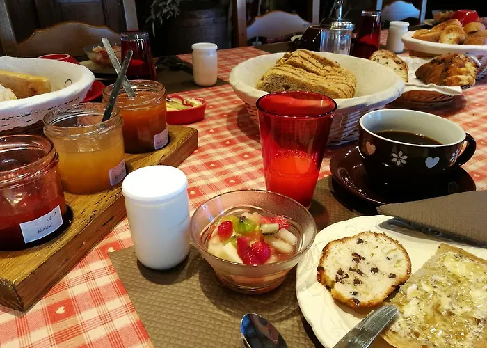 Frühstückspension D'hotes Coeur De Bastie Et Ranch Du Levezou